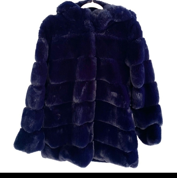 Bcbg Maxazria Faux Fur - Picture 2 of 6